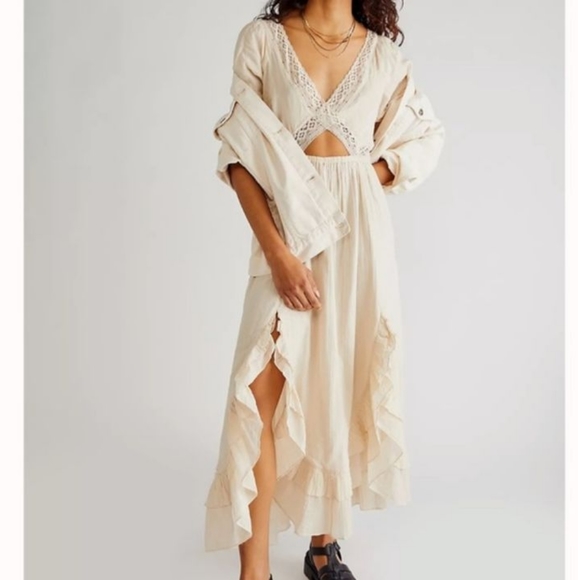 RARE Free People Endless Summer X's and O's Maxi Dress Cream Cutout Lace - Picture 13 of 14